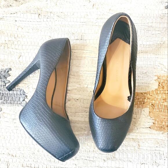 Dorothy Gaynor Black Snake Skin Textured Platform Heels  9 - Picture 1 of 13